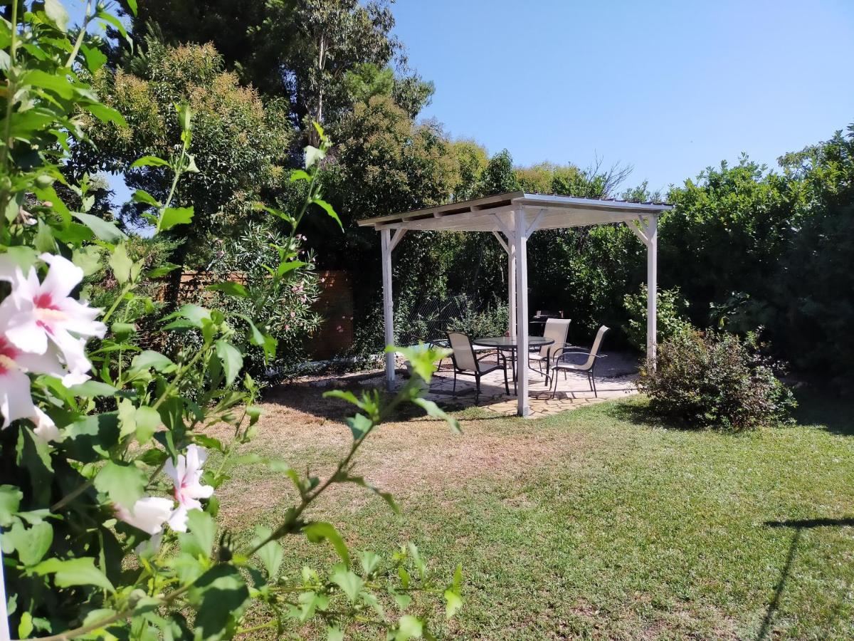 Gîte climatisé L'OISELLERIE Castelnou Extérieur photo
